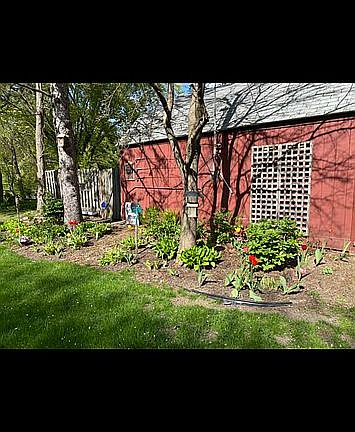 5th image of 329 Butler Ave E