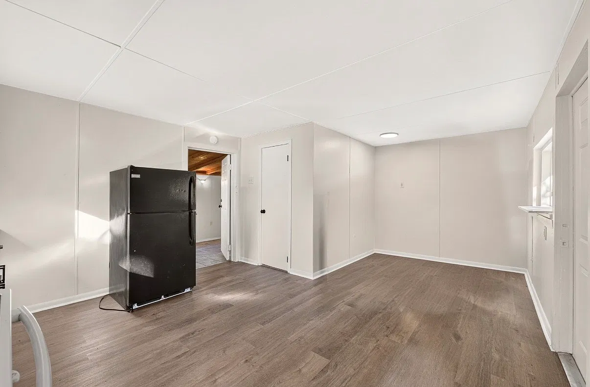 1 bed, 447 sqft, $950 — Photo 3