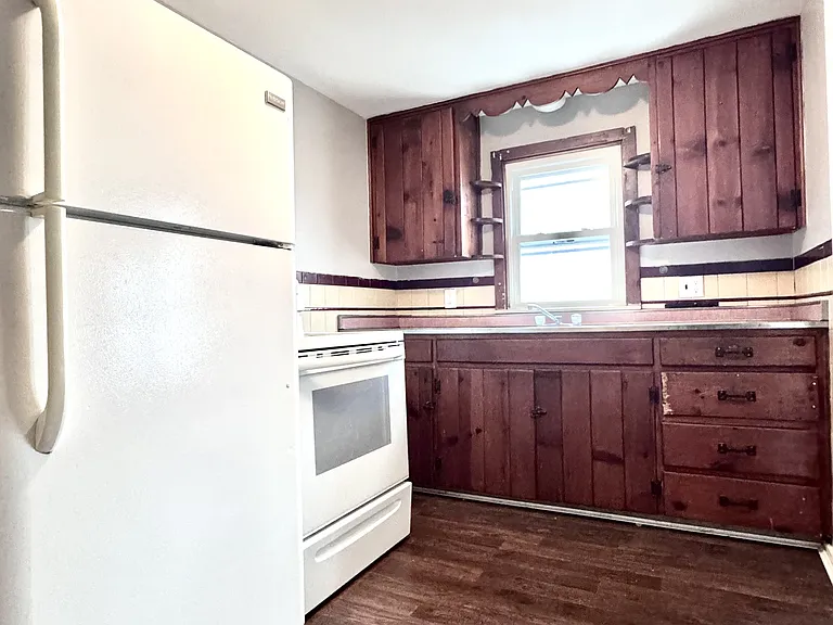 70 Harvey Ave #5 — Photo 9