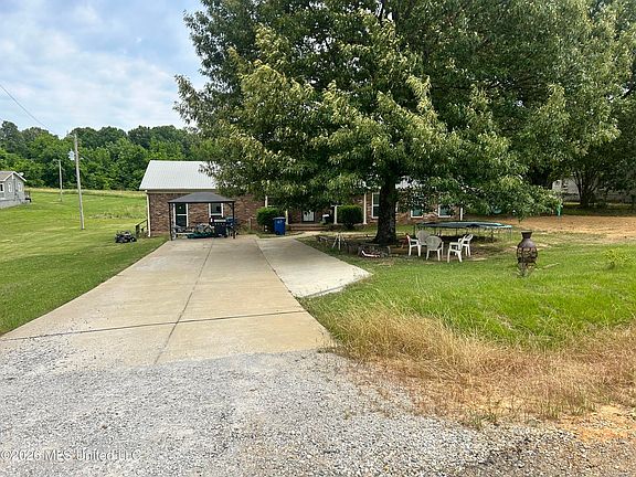 2nd image of 12150 Desoto Rd