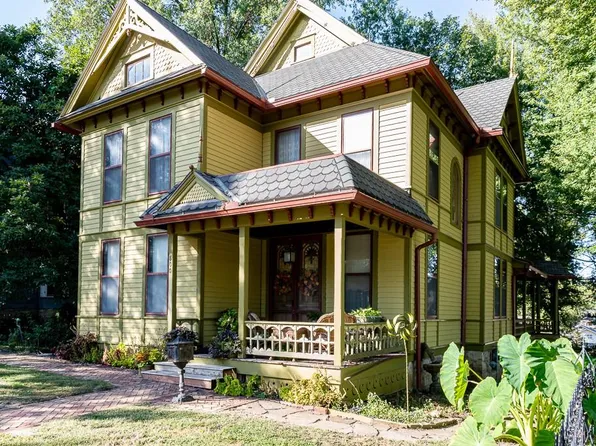 800 S 2nd St, Leavenworth, KS 66048