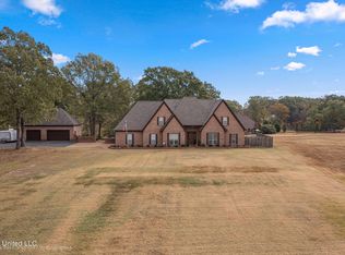 14315 Harrison Dr, Byhalia, MS 38611
