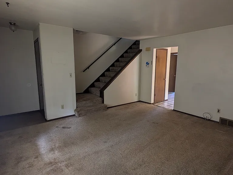 4830 W Edgerton Ave — Photo 3