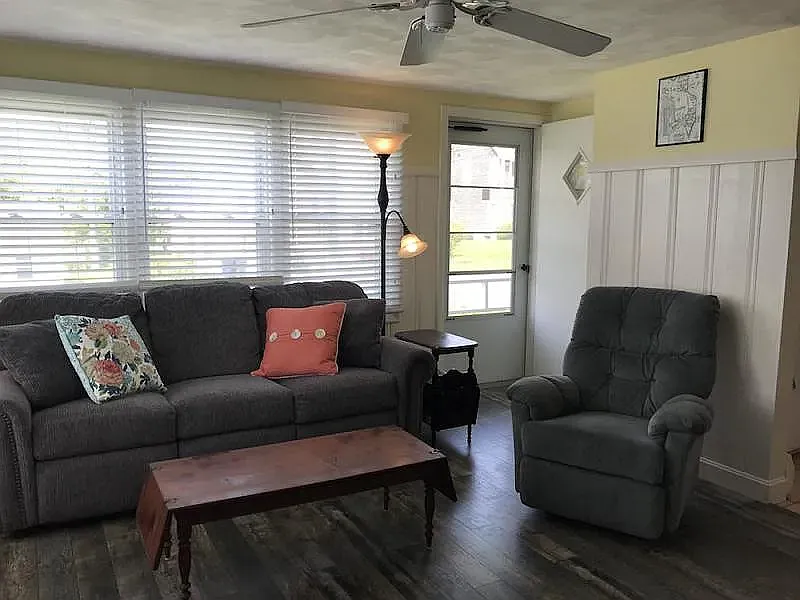 Bonnet Shores Weekly Summer Rental — Photo 2