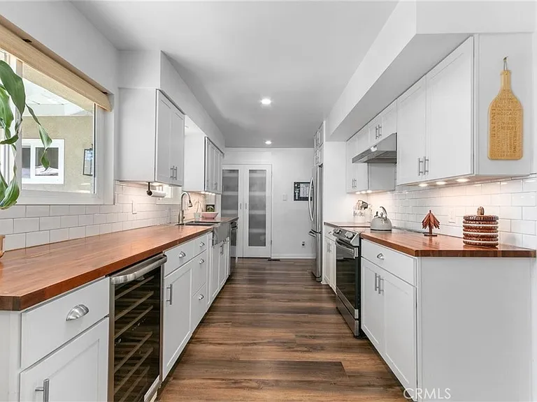 11758 Grant Dr — Photo 5