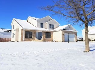 3219 Weeping Cherry Dr, Champaign, IL