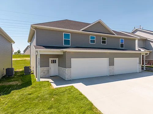 5205 Silver Mill Dr Photo 1