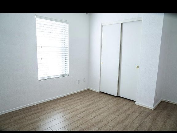 5th image of 5688 S Vine Ave