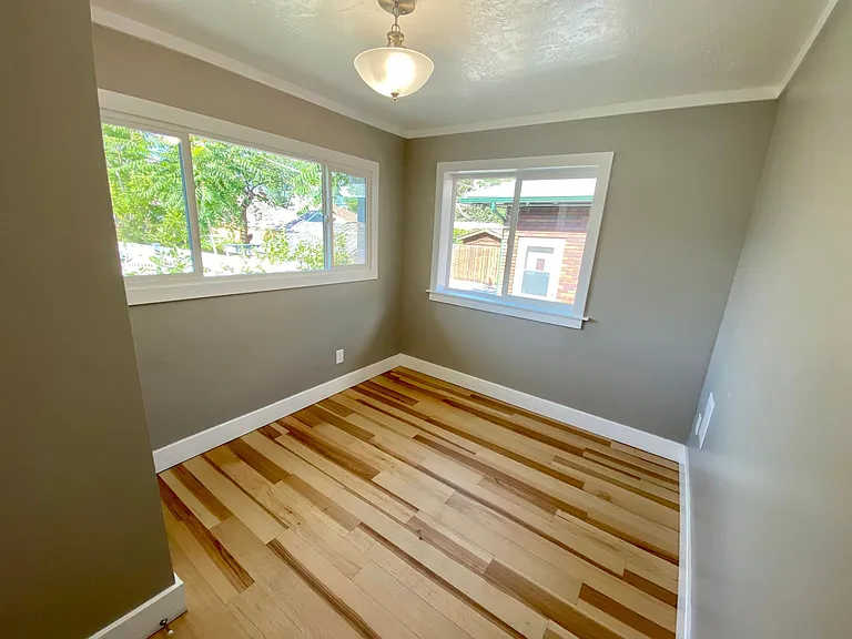 531 E Wilmington Ave — Photo 6