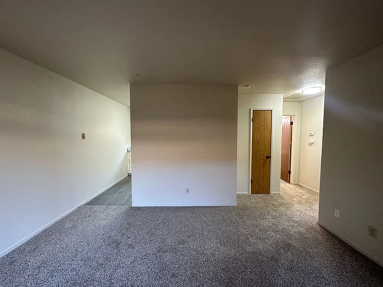 114 S Parsons Ave #G — Photo 13