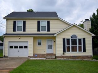 1034 Roedeer Dr, Clarksville, TN 37042