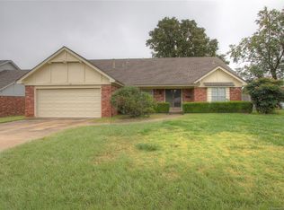 5521 S 76th Ave E, Tulsa, OK 74145