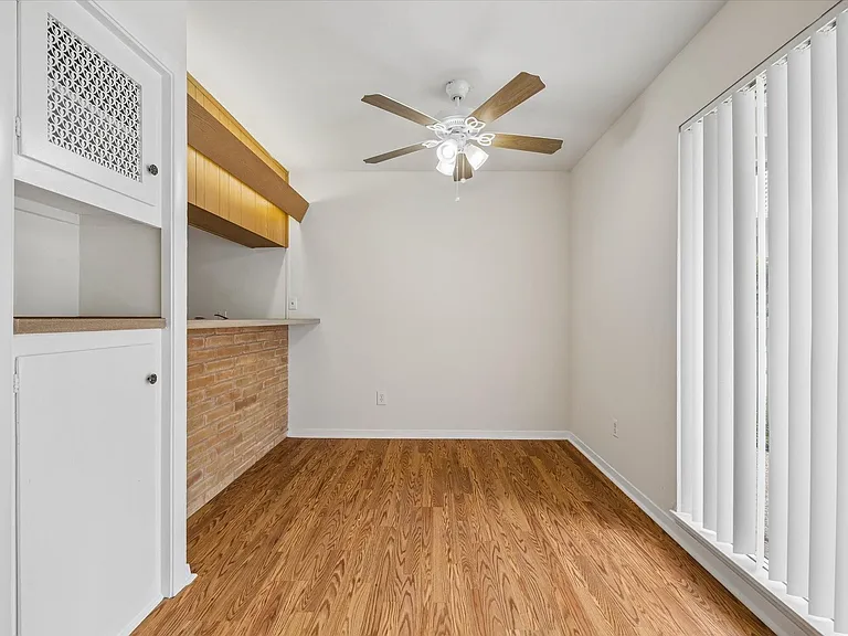 3703 Roseland St #3 — Photo 4