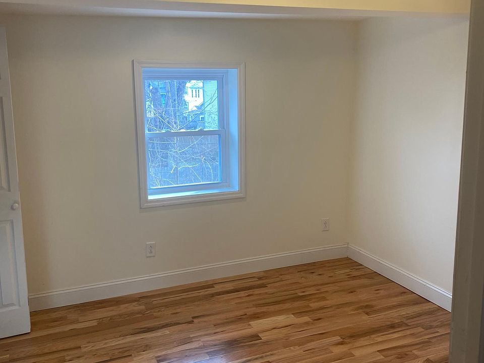 2nd image of 37 Liberty St #2