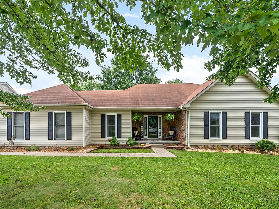 1st image of 1224 Crystal Dr