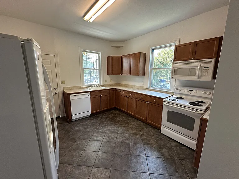901 Alabama Ave SE — Photo 24