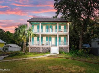 527 Spencer Farlow Dr, Carolina Beach, NC 28428