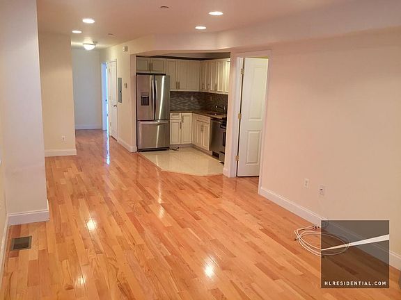 4th image of 3021 12th St #2