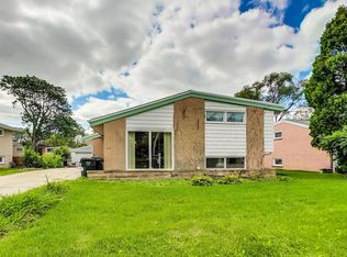 337 E Lake Ave, Glenview, IL 60025