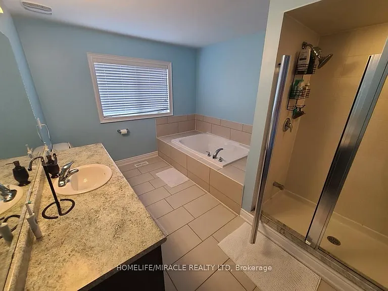 8054 Buckeye Cres — Photo 6