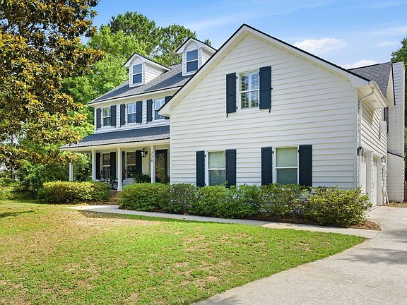 3rd image of 728 Kirk Ct