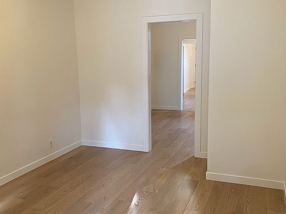 2nd image of 456 Ivy St