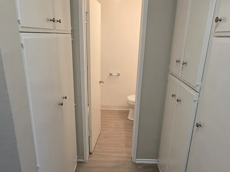 Lots of Closet Space!