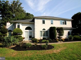 2004 Shadywood Cir, Huntingdon Valley, PA 19006