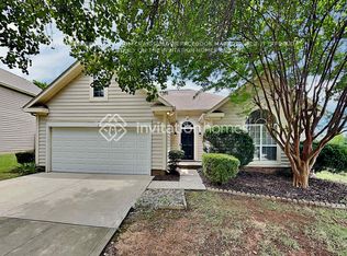 7135 Badenoch Ct, Charlotte, NC 28217