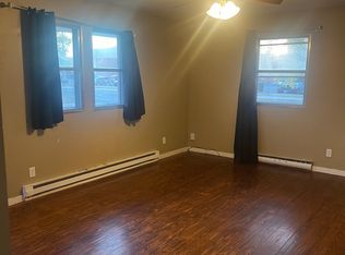 1406 N Severance St APT A, Hutchinson, KS 67501