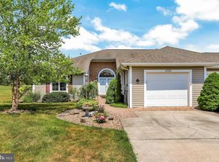 2388 Aronimink Cir, Fayetteville, PA 17222