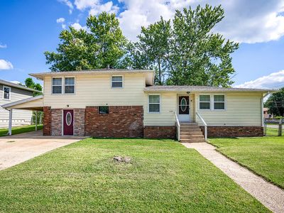 1468 W 5th Street, West Plains, MO, 65775