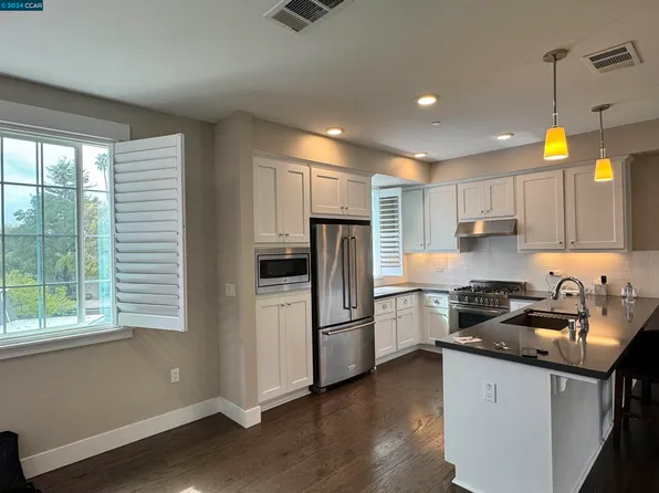 1281 Homestead Ave #2F, Walnut Creek, CA 94598