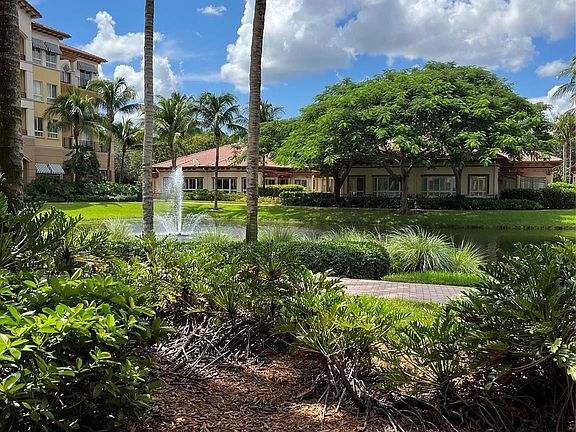 4th image of 16135 Emerald Estates Drive #172
