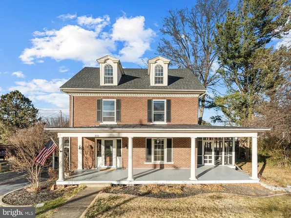 311 W Main St, Purcellville, VA 20132