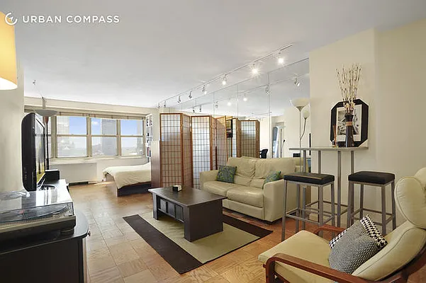 Sold by Compass | media 6