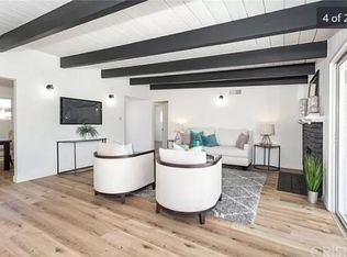 18536 Cantara St, Reseda, CA 91335