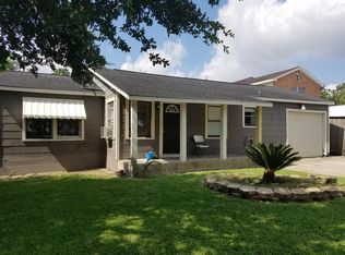 6117 Saxon Dr, Houston, TX 77092
