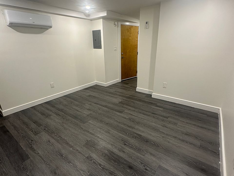 1st image of 152 Washington Ave #104