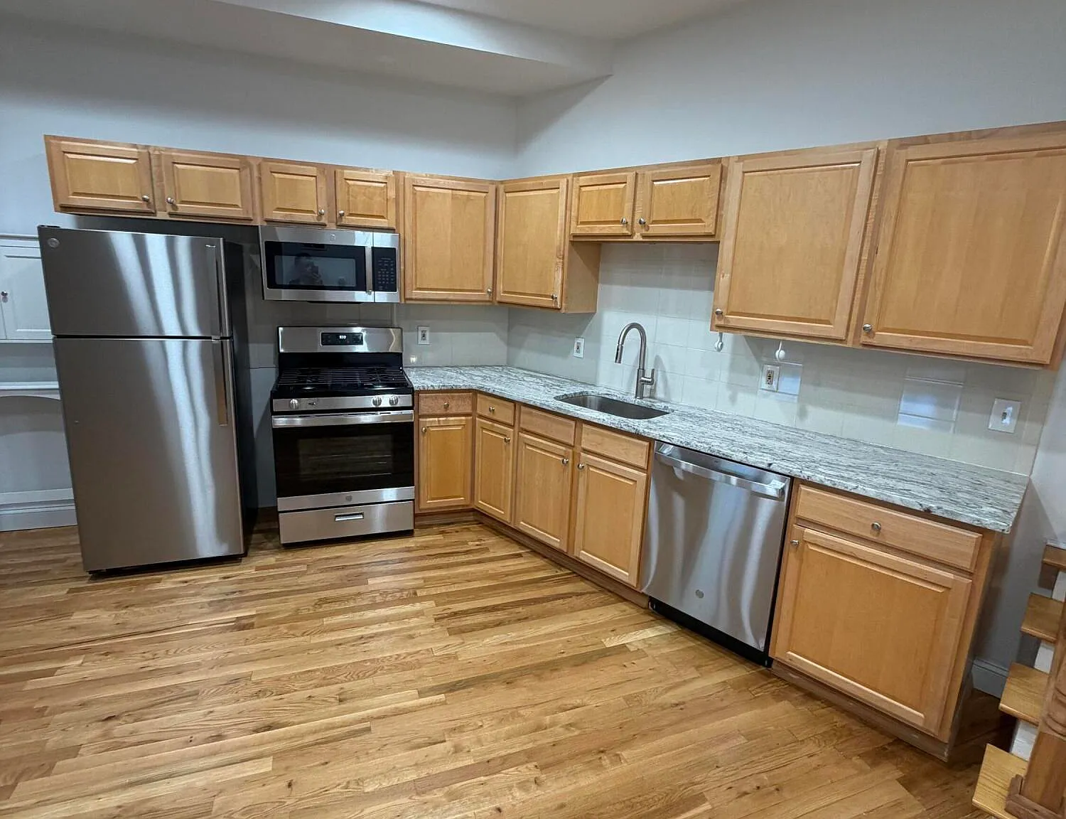 625 Cookman Ave — Photo 4