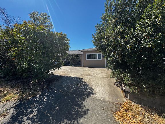3rd image of 1832 G St