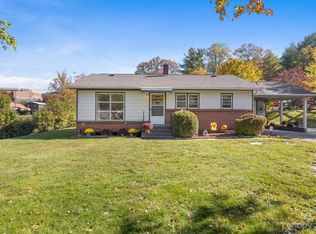 501 Altapass Hwy, Spruce Pine, NC 28777