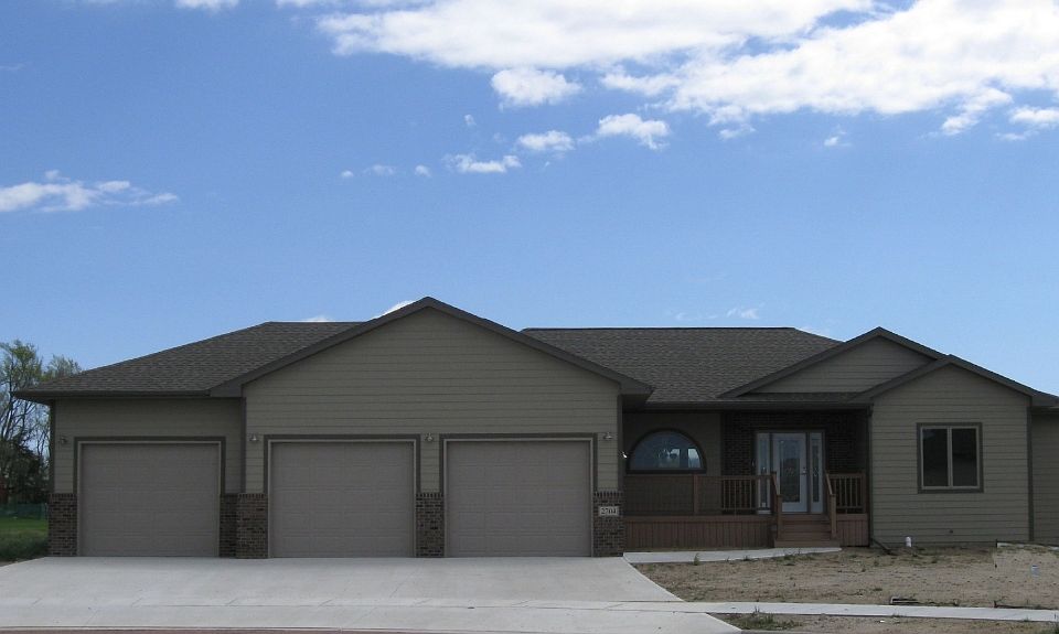 1st image of 2704 S Winsor Ct