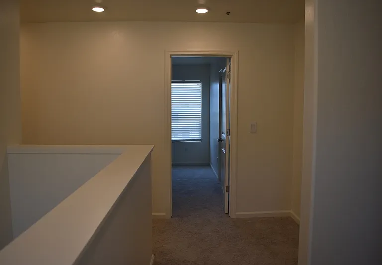 698 Jessie Dr — Photo 25