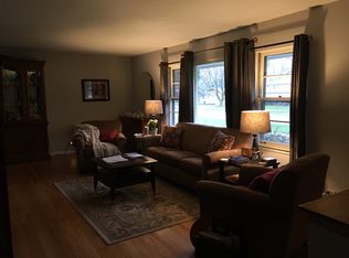 313 W Gartner Rd, Naperville, IL 60540