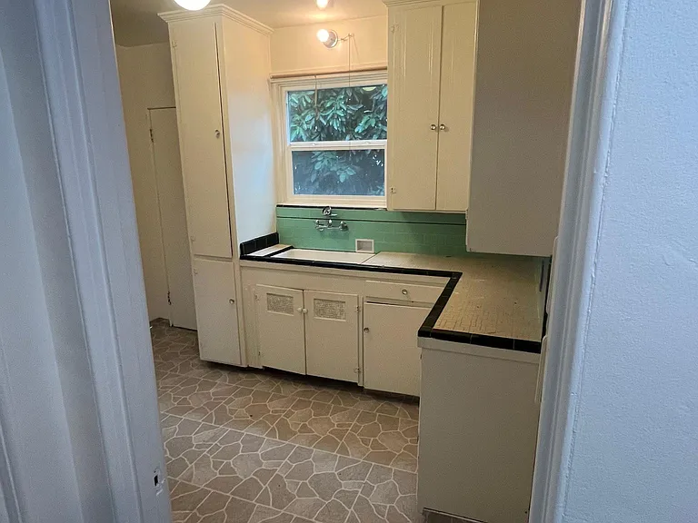 1311 Sacramento St — Photo 14