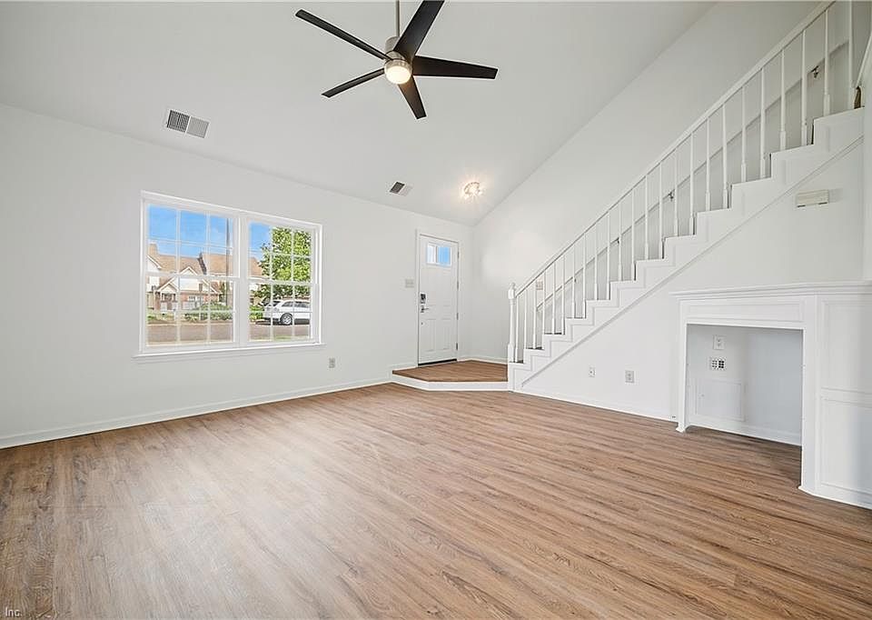 1st image of 746 Sendero Ct