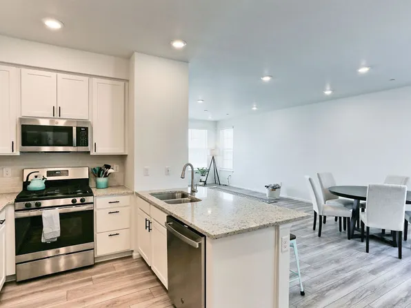 450 Tigercat Way, Fort Collins, CO 80524