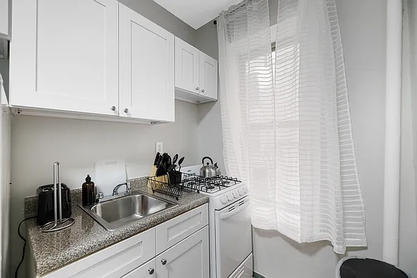 Rented by REAL New York | media 13