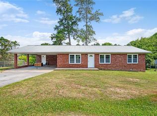 122 Emory St SW, Calhoun, GA 30701